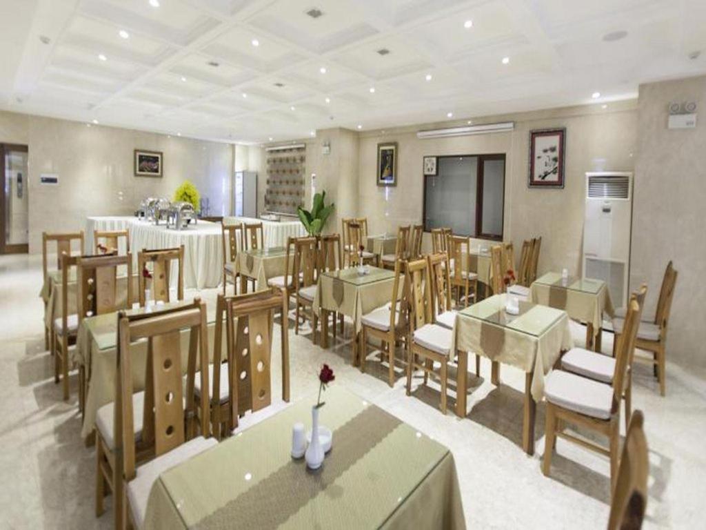 Moonlight Hotel Suites & Spa - City Center, High Floor, Great Location & Romantic River View & Dragon Bridge View Da Nang Zewnętrze zdjęcie