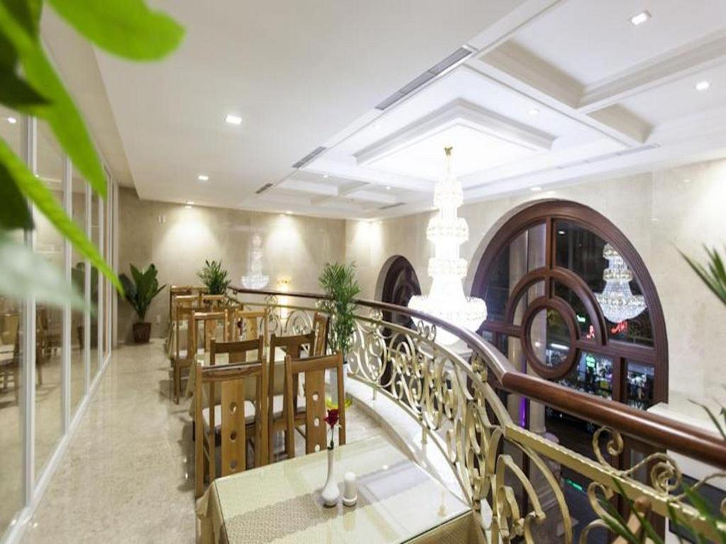 Moonlight Hotel Suites & Spa - City Center, High Floor, Great Location & Romantic River View & Dragon Bridge View Da Nang Zewnętrze zdjęcie
