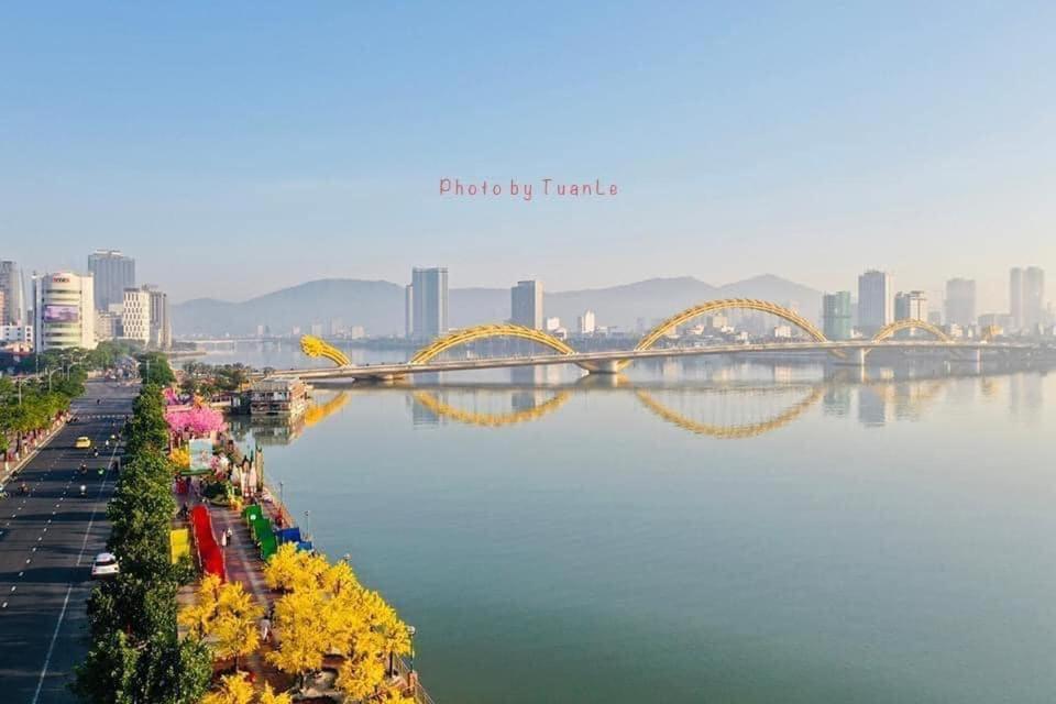 Moonlight Hotel Suites & Spa - City Center, High Floor, Great Location & Romantic River View & Dragon Bridge View Da Nang Zewnętrze zdjęcie