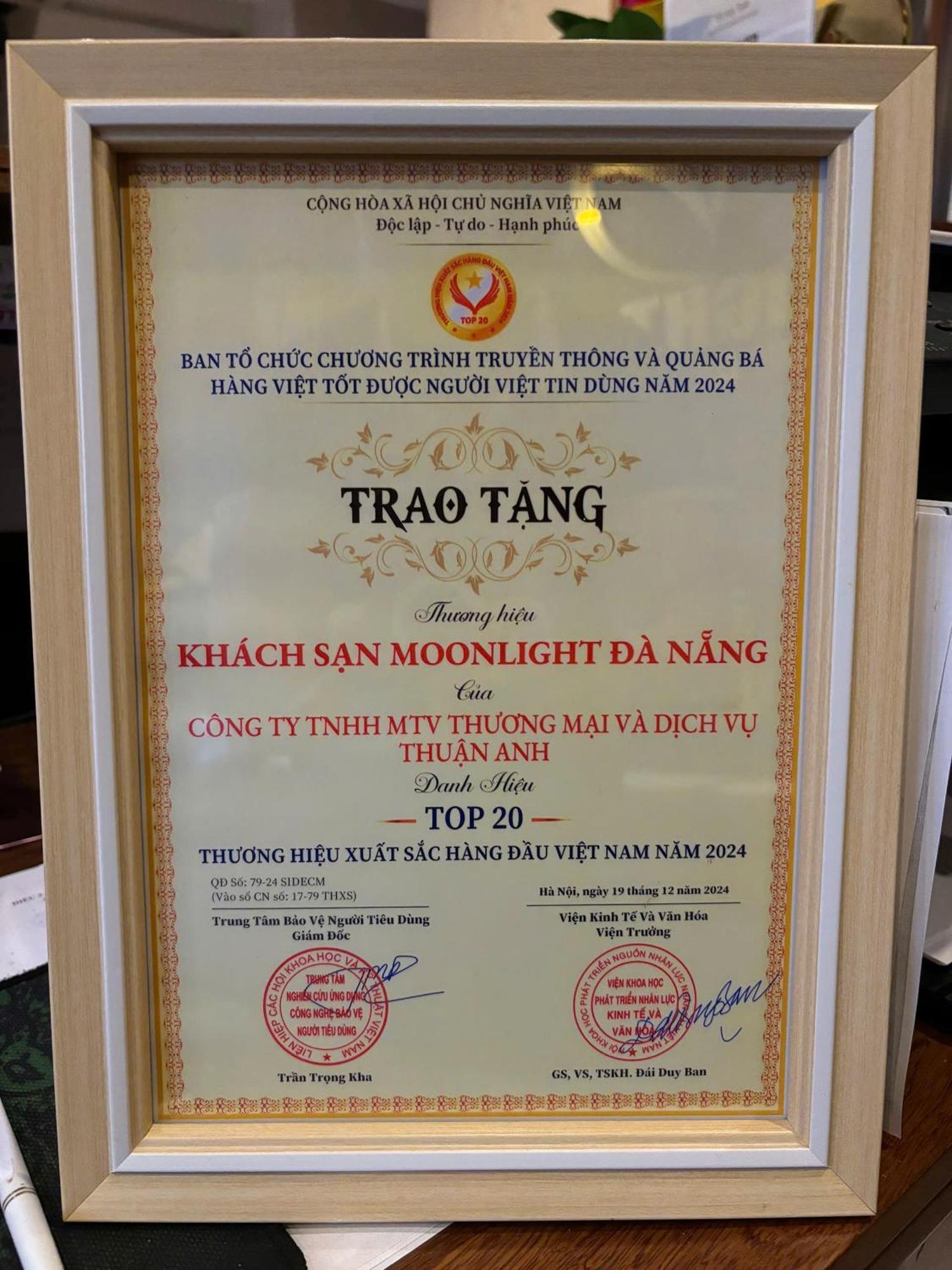 Moonlight Hotel Suites & Spa - City Center, High Floor, Great Location & Romantic River View & Dragon Bridge View Da Nang Zewnętrze zdjęcie
