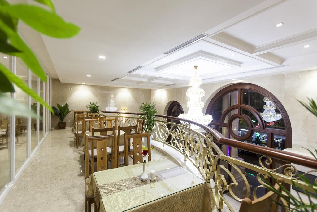 Moonlight Hotel Suites & Spa - City Center, High Floor, Great Location & Romantic River View & Dragon Bridge View Da Nang Zewnętrze zdjęcie